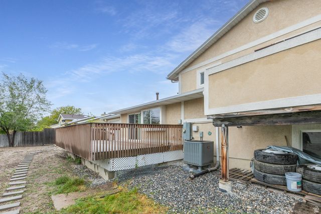 7247 S WOODGREEN RD, West Jordan, UT 84084