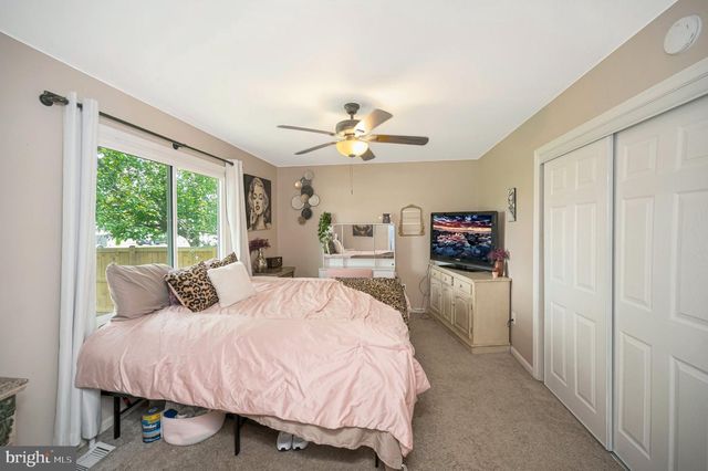 3003 MCKINNEY BLVD, Colonial Beach, VA 22443