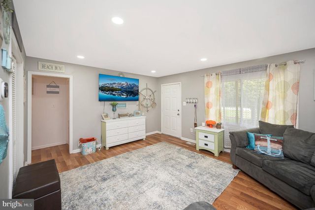 3003 MCKINNEY BLVD, Colonial Beach, VA 22443