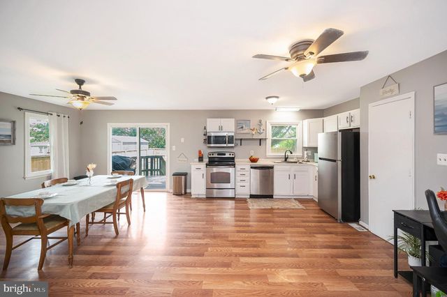 3003 MCKINNEY BLVD, Colonial Beach, VA 22443