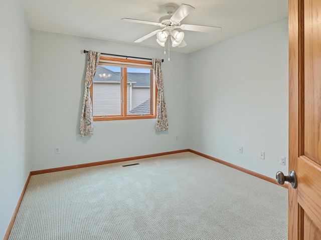 4427 Shetland Place NW, Rochester, MN 55901