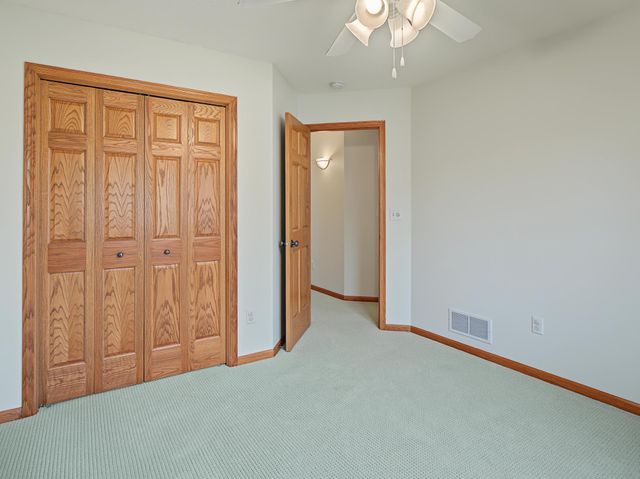 4427 Shetland Place NW, Rochester, MN 55901