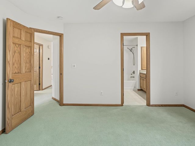 4427 Shetland Place NW, Rochester, MN 55901