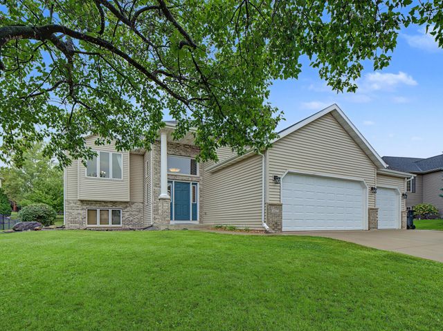 4427 Shetland Place NW, Rochester, MN 55901
