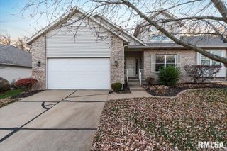 3000 E 32nd St Apt 14, Davenport, IA 52807