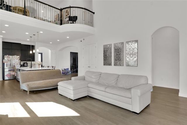 4209 Whispering Willow Way, Arlington, TX 76005