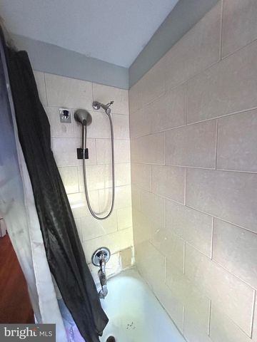 227 W ADAMS ST, Paulsboro, NJ 08066