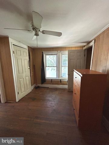 227 W ADAMS ST, Paulsboro, NJ 08066
