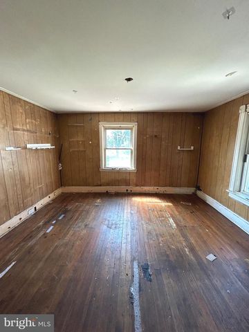 227 W ADAMS ST, Paulsboro, NJ 08066
