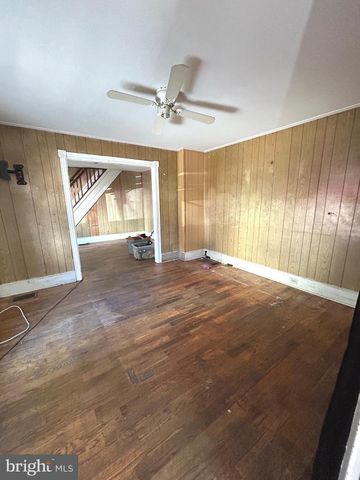 227 W ADAMS ST, Paulsboro, NJ 08066