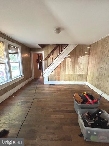 227 W ADAMS ST, Paulsboro, NJ 08066