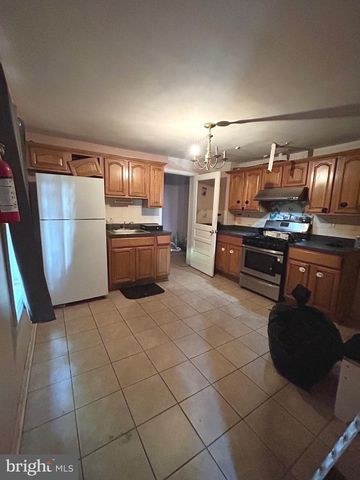 227 W ADAMS ST, Paulsboro, NJ 08066