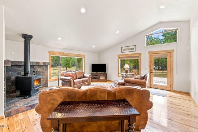 52216 Moose Road, La Pine, OR 97739