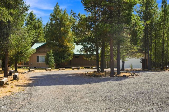 52216 Moose Road, La Pine, OR 97739