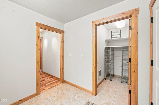 52216 Moose Road, La Pine, OR 97739