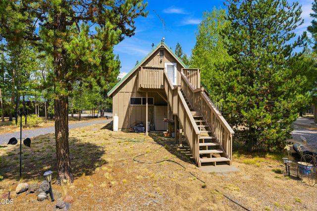 52216 Moose Road, La Pine, OR 97739