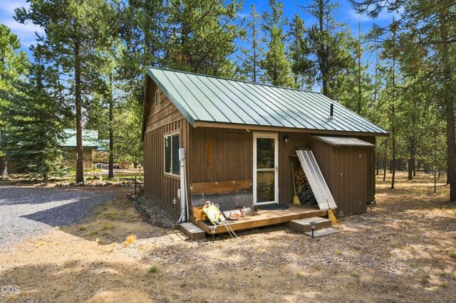 52216 Moose Road, La Pine, OR 97739