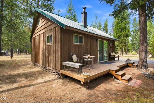 52216 Moose Road, La Pine, OR 97739