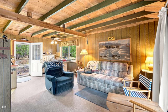 52216 Moose Road, La Pine, OR 97739