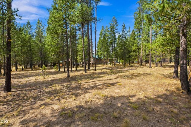 52216 Moose Road, La Pine, OR 97739