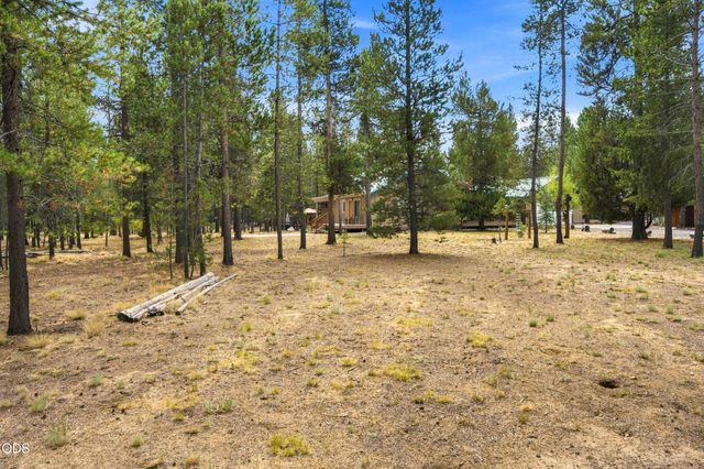 52216 Moose Road, La Pine, OR 97739