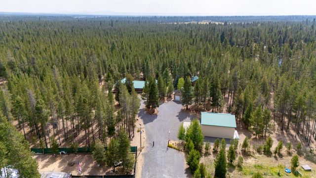 52216 Moose Road, La Pine, OR 97739