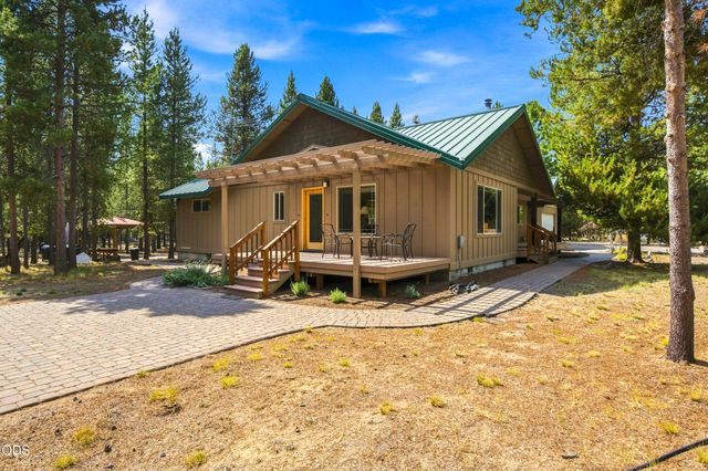 52216 Moose Road, La Pine, OR 97739