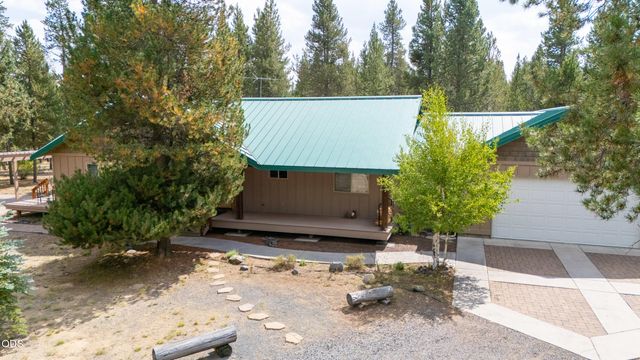 52216 Moose Road, La Pine, OR 97739