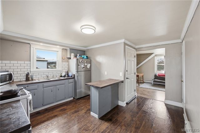 75 Theresa Drive, Cheektowaga, NY 14227