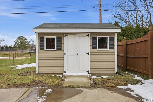 75 Theresa Drive, Cheektowaga, NY 14227