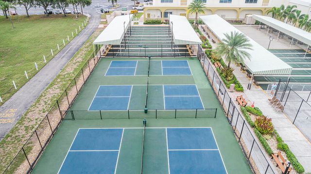 362 Northampton R 362, West Palm Beach, FL 33417