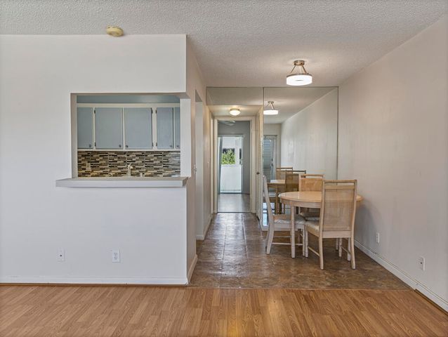 362 Northampton R 362, West Palm Beach, FL 33417