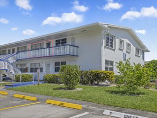 362 Northampton R 362, West Palm Beach, FL 33417