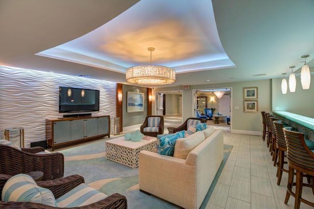 2000 S Highway A1a 406, Jupiter, FL 33477