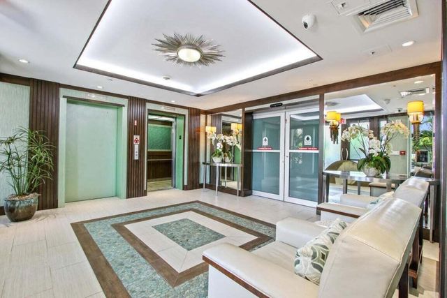 2000 S Highway A1a 406, Jupiter, FL 33477
