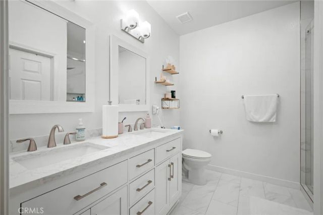 16739 Nicklaus Drive 25, Sylmar, CA 91342