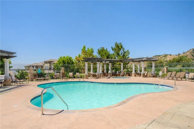 16739 Nicklaus Drive 25, Sylmar, CA 91342