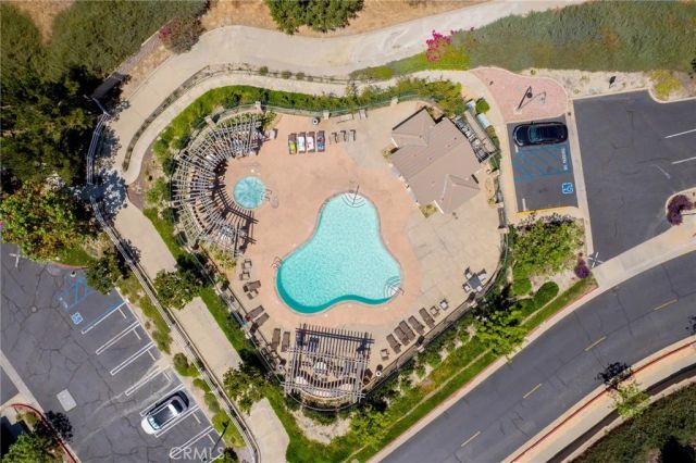 16739 Nicklaus Drive 25, Sylmar, CA 91342