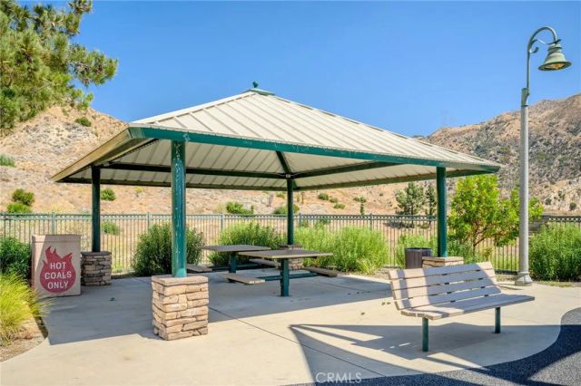 16739 Nicklaus Drive 25, Sylmar, CA 91342