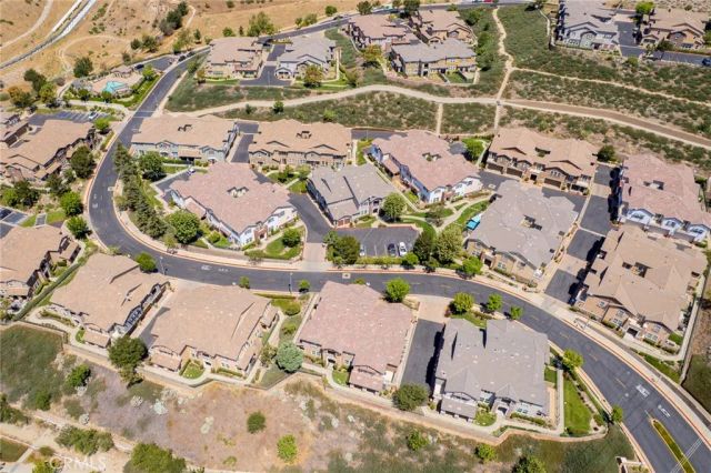 16739 Nicklaus Drive 25, Sylmar, CA 91342