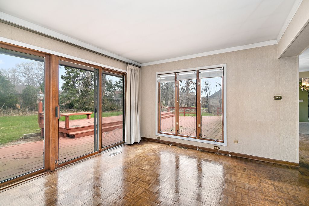 Image 16 of property listing at 638 Pheasant Trail, Frankfort, IL 60423