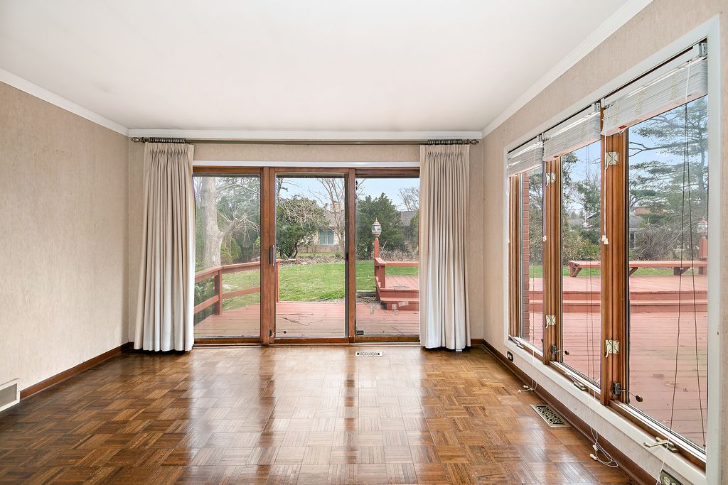 Image 17 of property listing at 638 Pheasant Trail, Frankfort, IL 60423