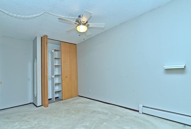 1601 N Innsbruck Drive 319, Fridley, MN 55432