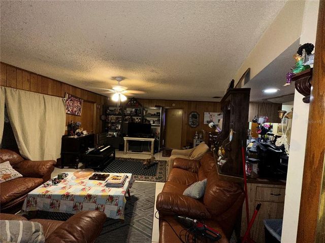 5306 36TH AVENUE DR W, Bradenton, FL 34209