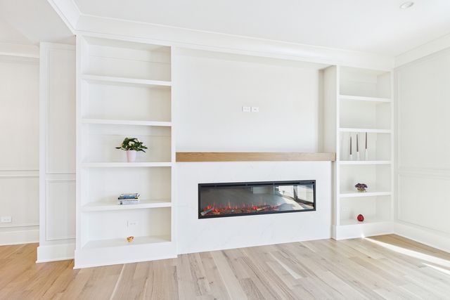 6235 N Kedvale Avenue, Chicago, IL 60646