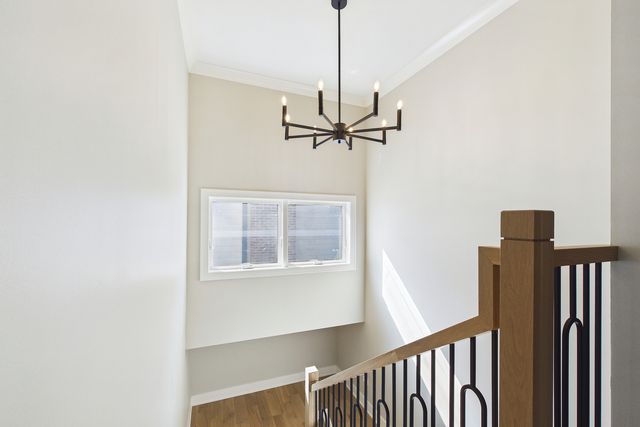 6235 N Kedvale Avenue, Chicago, IL 60646