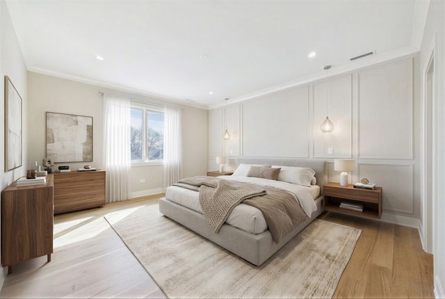 6235 N Kedvale Avenue, Chicago, IL 60646