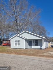 16 Kidd Street, Newnan, GA 30263