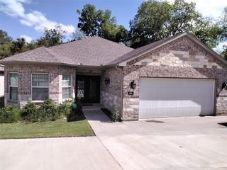 899 E Jefferson Street, Van Alstyne, TX 75495