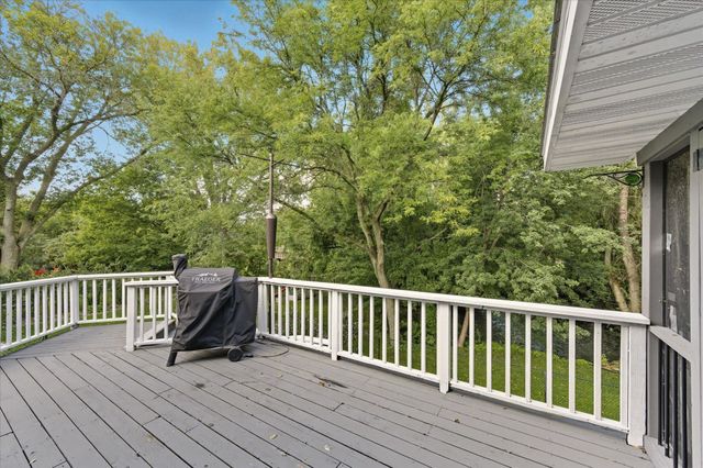 5512 Hillside Court, Edina, MN 55439
